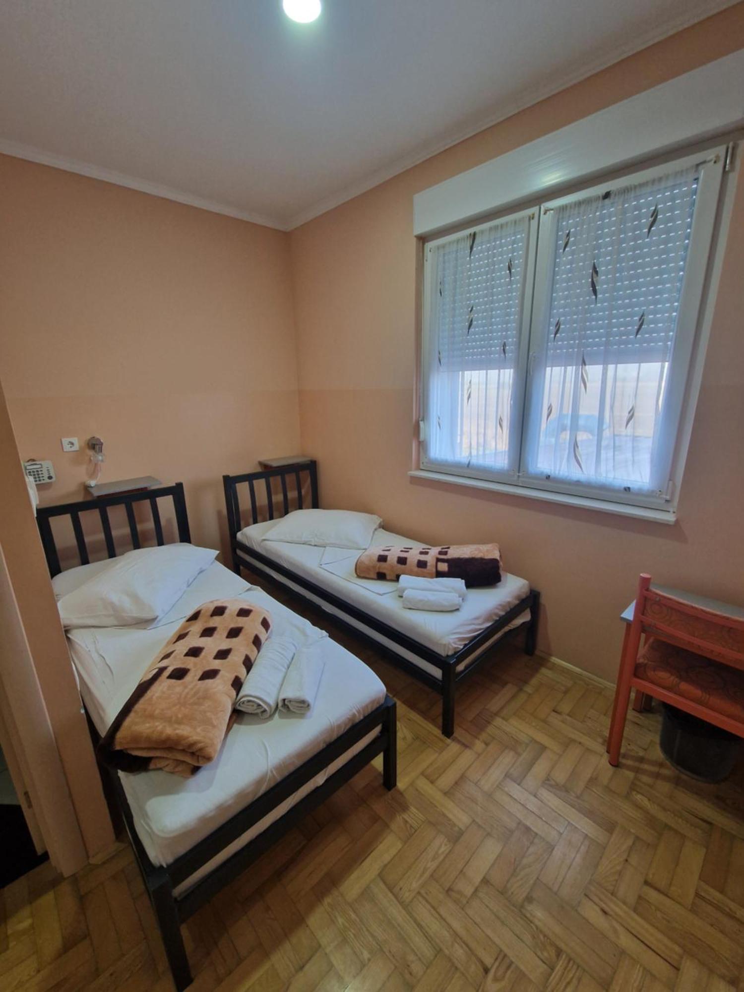 Bed And Breakfast Turist Staro Petrovo Selo 外观 照片